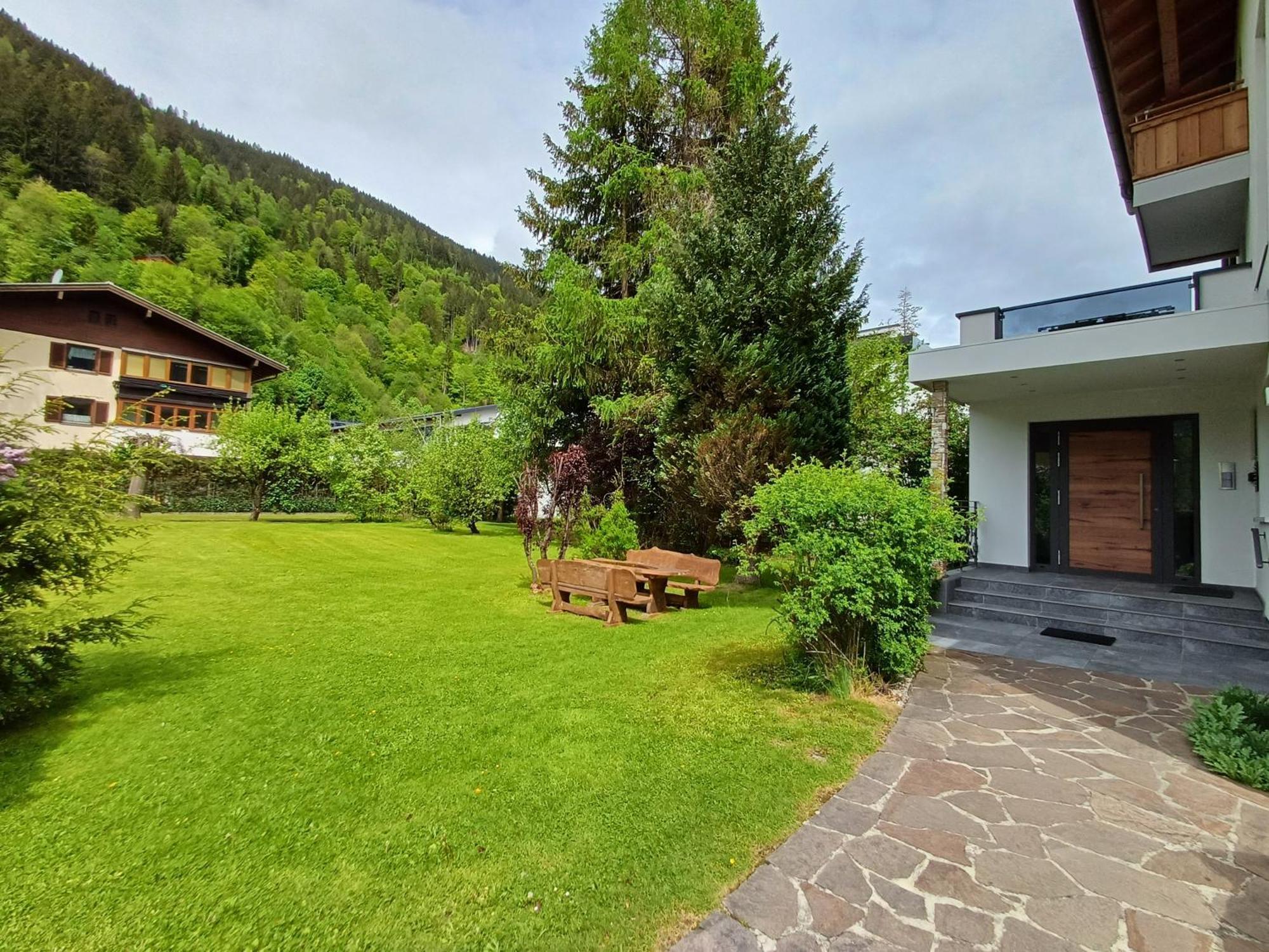 Panorama Apartments - Steinbock Lodges Zell am See Exterior photo
